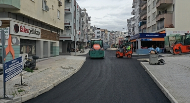 Aydın Büyükşehir Belediyesi Kuşadası’nın Yollarını Yeniliyor