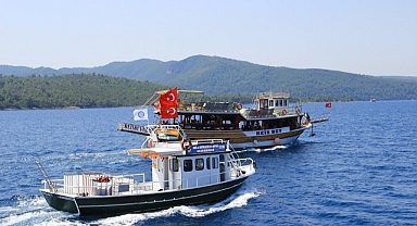 Büyükşehir 7 Atık Alım Teknesiyle Yaza Hazırlanıyor