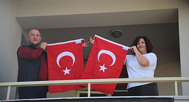 Büyükşehir 100. Yılda 20 Bin Bayrak Dağıttı