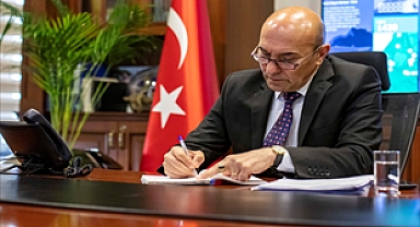 İzmir Büyükşehir Belediyesi Kemeraltı’ndaki Yeni Yıl Etkinliklerini İptal Etti