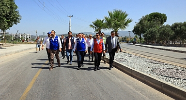 Büyükşehir Ekipleri Vatandaşların Güvenli Seyahati için Yollarda