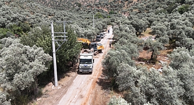 Büyükşehir Kırsalda Konfor ve Güvenliği Artırıyor: Karahayıt’ta Yol Çalışmaları Devam Ediyor