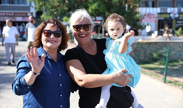 Başkan Hatice Gençay, Altınkum’da Halkla Buluştu