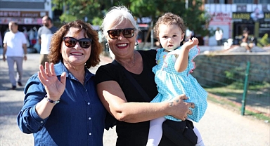 Başkan Hatice Gençay, Altınkum’da Halkla Buluştu