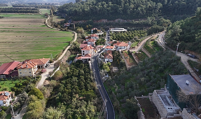 Büyükşehir, Şirinköy–Akçapınar Yolunu Yeniledi