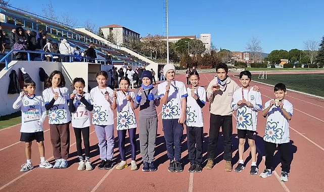 Büyükşehir Atletlerinden 27 Aralık Büyük Atatürk Koşusu’nda Madalya Yağmuru