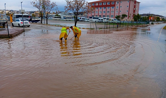 DİDİM BELEDİYESİ EKİPLERİNDEN YAĞIŞ SONRASI ANINDA MÜDAHALE